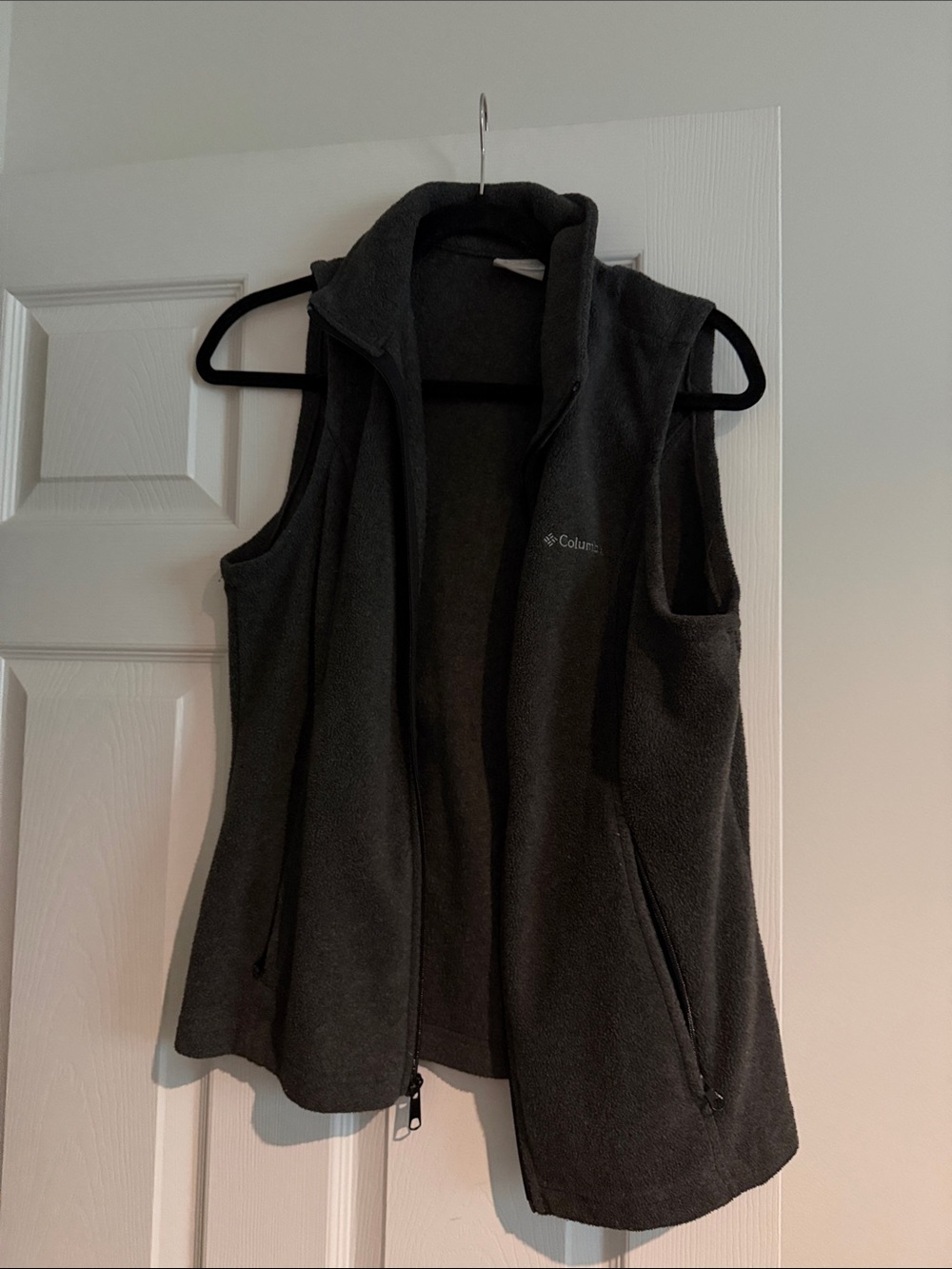 Columbia Women's Charcoal Gray Fleece Vest
